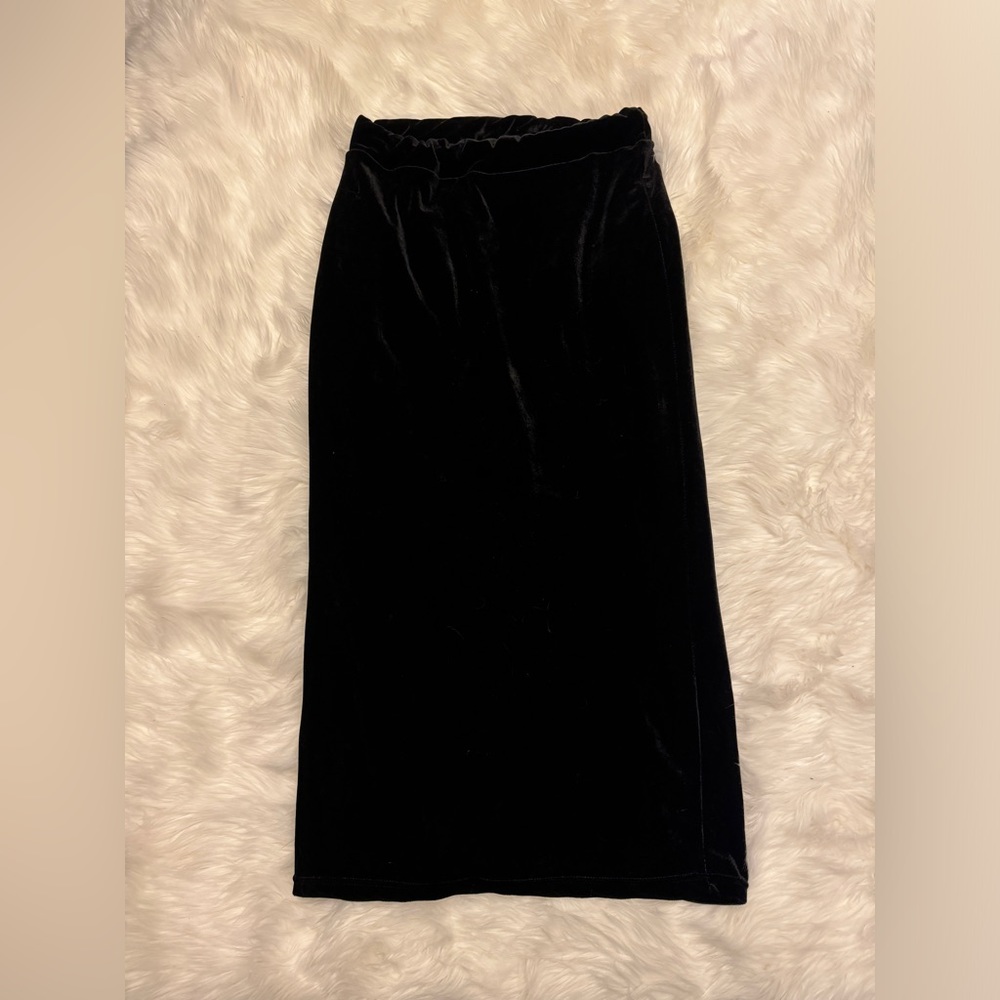 American Eagle “Don’t Ask Why” velvet pencil skirt